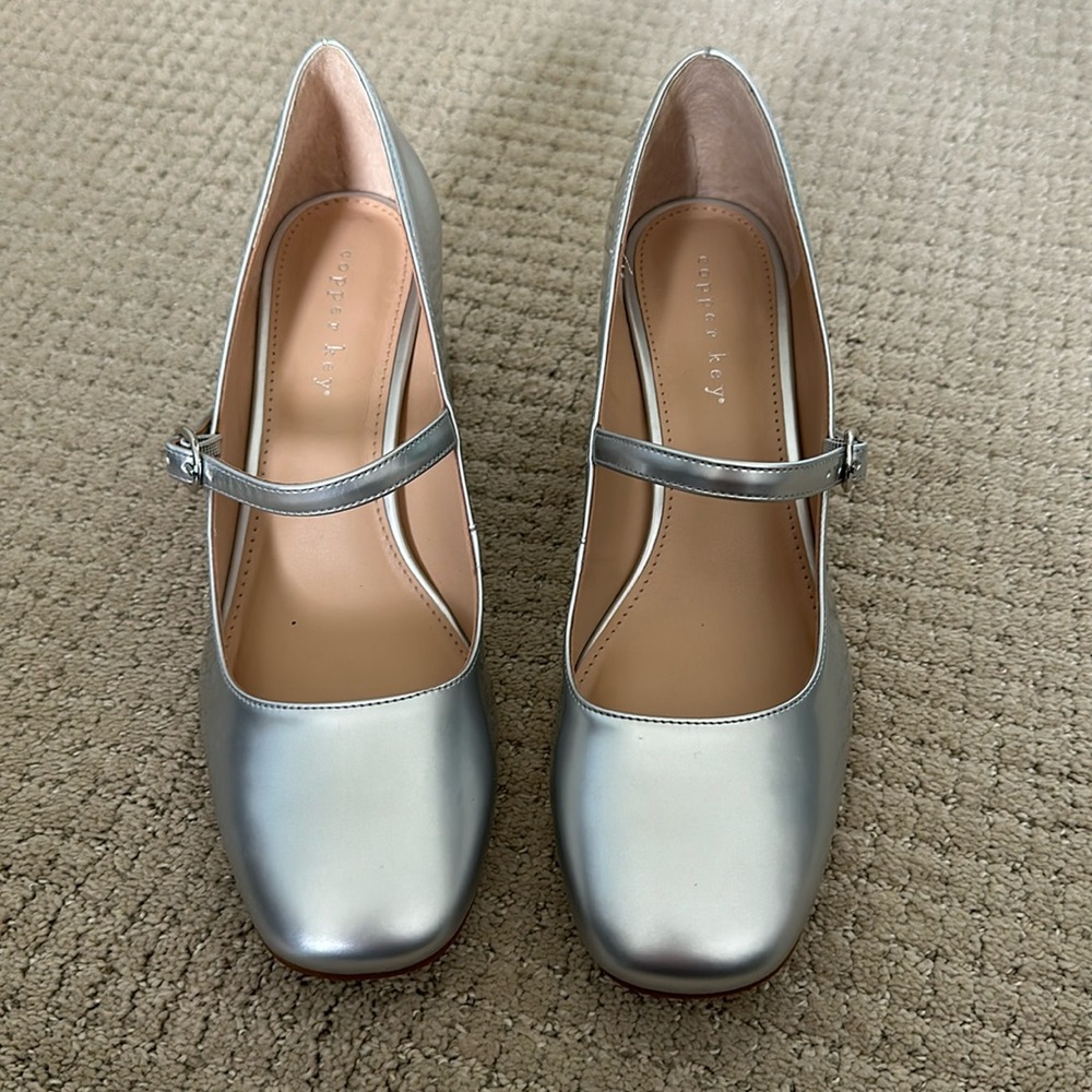 Copper Key Mary Jane heels